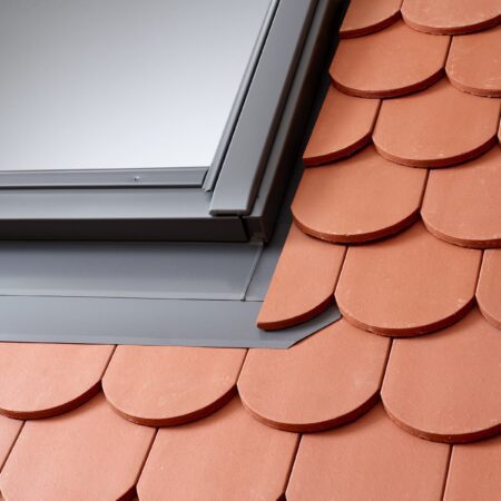 Kolnierze do pokryc luskowych grubych VELUX EDB 2000 z zestawem do cieplego montazu scaled