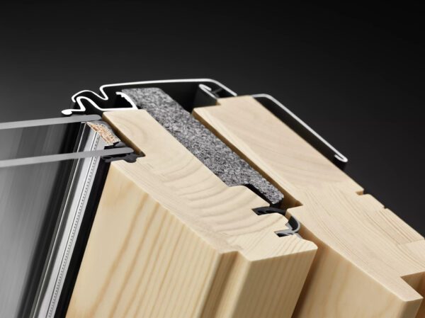 Okna_dachowe_drewniane_GLL_1061B_dolna_klamka_VELUX_78×140_budujemy.eu